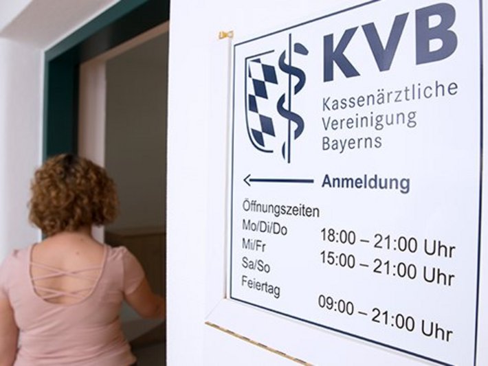 KVB Praxis (de-AGENTUR) Eingang der KVB Praxis