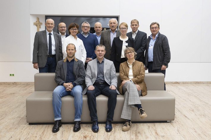 Die Vorstandschaft des Fördervereins im November 2024 auf einem Gruppenfoto