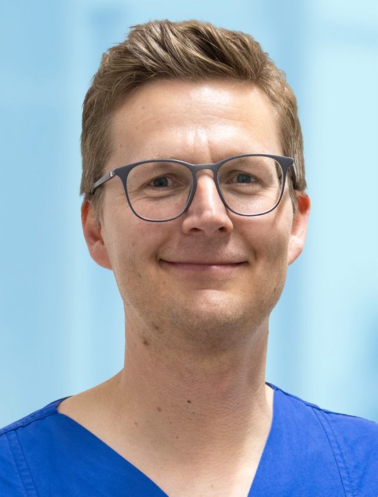 Porträtfoto des Standortleiters Radiologie Dr. Zirngibl