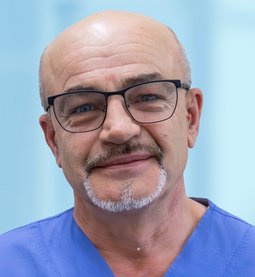 (Peter Hanke)